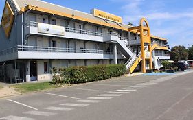 Premiere Classe St Quentin en Yvelines Elancourt